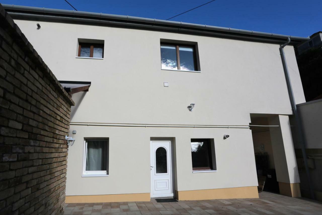 Apartament Jokai 19 Vendeghaz Veszprém Zewnętrze zdjęcie
